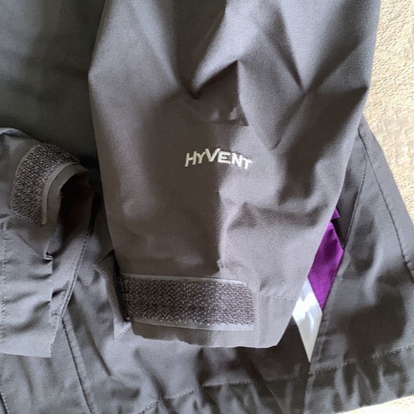 North Face girls 7:8 coat. Hood. Hyvent.  Gray and purple. - Picture 6 of 11